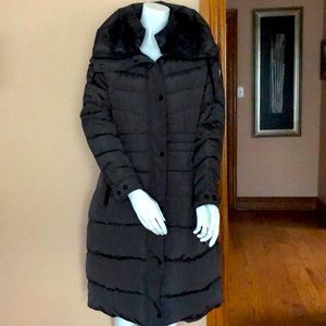 Brand new Guess long puffer jacket. SIZE L.